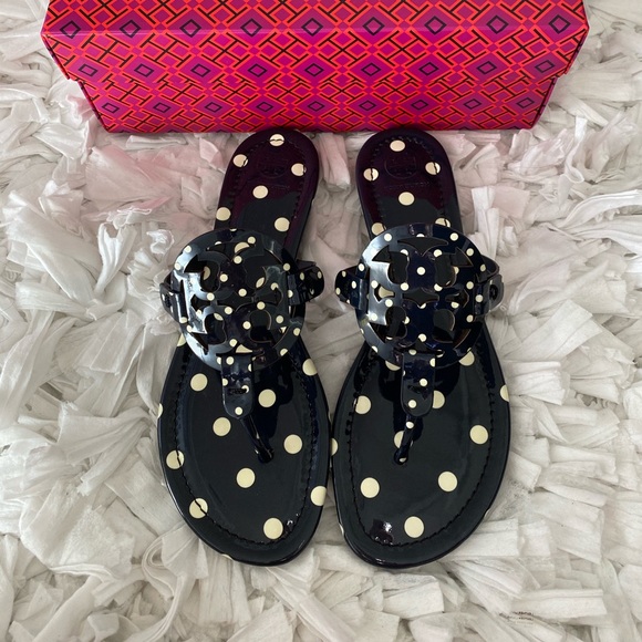 ❌SOLD❌ Tory Burch Miller sandals - Picture 2 of 3